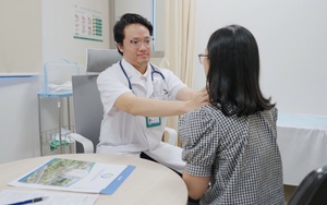 Đi khám cùng bạn "cho vui”, không ngờ phát hiện ung thư: Sốc vì không có bất cứ triệu chứng nào