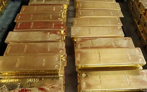 Một quốc gia tại châu Âu đang nắm giữ hơn 520 tấn vàng, dự định "gửi nhờ" ở hai cường quốc