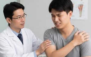Đau vai đi khám, thanh niên 27 tuổi phát hiện bị đột quỵ