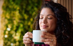 Phát hiện loại đồ uống là "cứu tinh" cho tim mạch, ngăn ngừa đột quỵ: Không phải trà hay cà phê