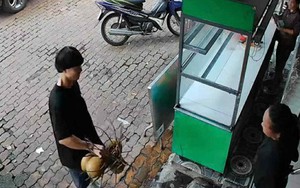 Công Phượng viral khắp cõi mạng theo cách không thể hài hước hơn: Đi ăn sáng tặng luôn chủ quán buồng dừa