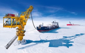 Mỹ trừng phạt quá căng, Nga lập tức sale off 'sập sàn' dầu thô để kéo khách - Giá này không mua còn mua ở đâu