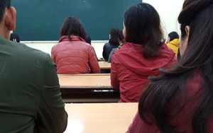 Tôi đi họp phụ huynh cho con, nghe cô giáo kể 1 chuyện mà cả phòng đều nhìn tôi bằng ánh mắt khác