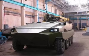 Thiết giáp 'vô lý' nhất của Ukraine là xe chiến đấu bộ binh bánh lốp K-64