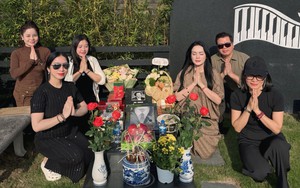 Dàn nghệ sĩ viếng mộ GS.NSND Trung Kiên, tiết lộ về sự “xuất hiện” của cố nghệ sĩ tại Lời ca còn mãi