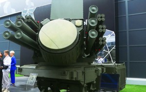 Hệ thống Pantsir-SMD-E gây bất ngờ khi mang tới 48 tên lửa