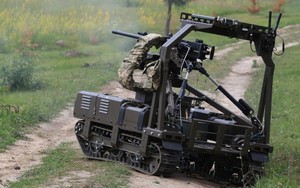 Droid TW 12.7 với súng máy thay thế bộ binh giữ vững vị trí trong một tháng rưỡi