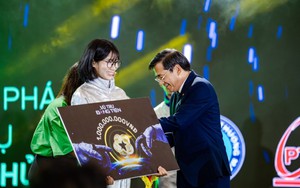 Vượt 32.000 người, thắng cả AI ở gameshow tài chính khó nhất VN, nữ sinh nhận 1 tỷ đồng và cơ hội tại BIDV