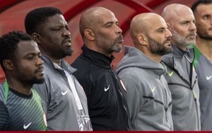 Không được dự World Cup, huấn luyện viên nghi đối thủ dùng phép thuật