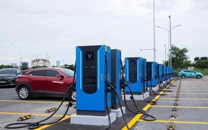 Hạ tầng trạm sạc: Ưu tiên hàng đầu của các nước thúc đẩy chuyển đổi sang xe điện