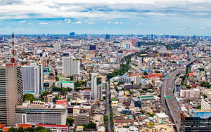 Thái Lan bị hạ dự báo tăng trưởng 2026, Việt Nam vẫn giữ “điểm sáng” khu vực