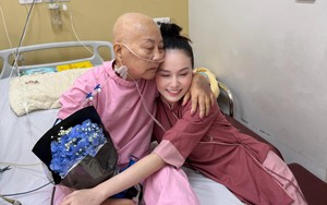 Vợ Tuấn Hưng kể đêm cuối trước khi mẹ chồng mất, nghẹn ngào khi mẹ bảo "con là con gái yêu của mẹ"