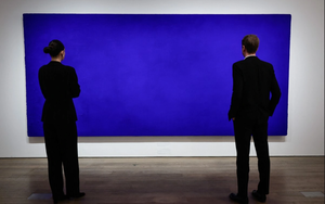 Bức tranh rộng gần 4 m, cao gần 2 m chỉ toàn màu xanh được mua với giá 21 triệu USD: Bí mật nằm ở đâu?