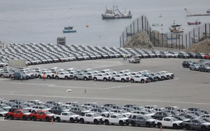 Tesla đang đánh rơi một ‘mỏ vàng’ vào tay xe điện Trung Quốc: Doanh số tăng mạnh nhờ giá rẻ hơn 40%, trùm xe điện Mỹ vẫn chưa mở showroom