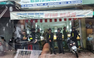 Công an có mặt tại cửa hàng vàng bạc nổi tiếng ở Đắk Lắk