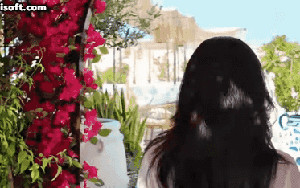 Vbiz có 1 mỹ nhân “sáng làm cô giáo, tối lên đồ đi quẩy”: U40 mà trẻ hơn học sinh mới đáng nể