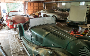 Kho báu 4 triệu USD phủ bụi: 5 chiếc xe cổ bị chủ lãng quên, chuột ‘xâm chiếm’