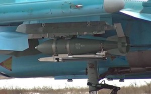 Phát hiện ăng ten CRPA mới trên bom lượn tầm xa UMPB-5R