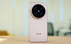 Mẫu điện thoại mới lên kệ ở Việt Nam “gây bão” vì vượt mặt cả S25 Ultra: Pin 6510 mAh, camera tele 200MP