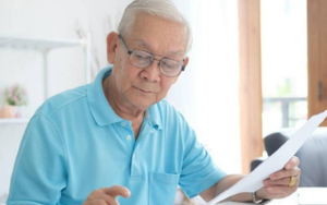 Cụ ông 75 tuổi có 2 tỷ đồng và 3 căn nhà, chia tài sản không để mình thiệt thòi: Phải giữ tiền dưỡng già, không thể trông chờ con cái