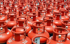 Ấn Độ ra thông báo khẩn về khí đốt: ‘Lần đầu tiên trong lịch sử, chúng tôi làm điều này’