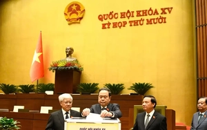 Bão lũ, thiên tai sẽ qua đi, nhưng tình đồng chí, nghĩa đồng bào mãi còn ở lại