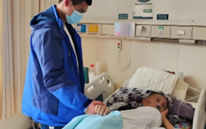 Bố tôi để lại cho em út toàn bộ tài sản, nhưng may mắn thay, tờ di chúc chưa được công chứng