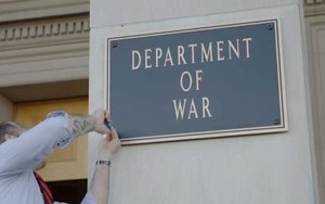 Mỹ tốn hàng tỷ USD chỉ vì đổi tên Bộ Quốc phòng thành Bộ Chiến tranh