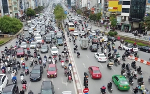 Hà Nội chính thức cấm xe máy xăng vào 9 phường phát thải thấp theo khung giờ từ 1/7/2026