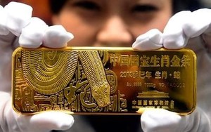 Một quốc gia âm thầm mua vàng nhiều gấp 10 lần công bố, tổng dự trữ sắp vượt 5.000 tấn chỉ thua Mỹ?