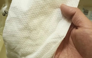 Phát hiện hóa chất độc hại trong 21 mẫu khăn lau mặt bán chạy nhất các sàn thương mại điện tử