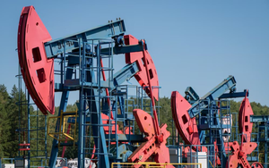 Phương Tây “tự bắn vào chân mình”: Trừng phạt doanh nghiệp Trung Quốc vì mua một nửa dầu Nga, kết quả giúp Moscow thành nhà cung cấp độc nhất