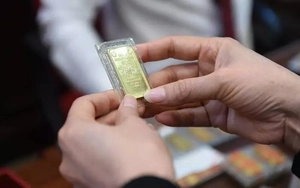 Giá vàng bất động, điều gì đang xảy ra?