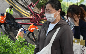 Hong Kong (Trung Quốc) chìm trong tang thương: Hàng dài người thân bật khóc nức nở khi nhận dạng nạn nhân trong thảm hoạ cháy 8 toà chung cư