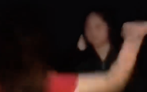 Vụ cô gái bị bắt quỳ, tát mặt: Có thể xử lý tội gì?