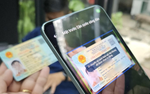 2 hình ảnh tuyệt đối không lưu giữ trên điện thoại, không gửi online, lỡ là dễ mất sạch tiền trong tài khoản