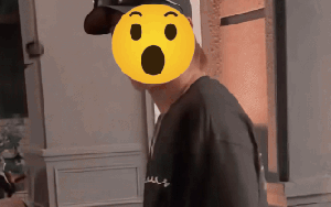 Ca sĩ T. bị cấm diễn toàn quốc làm xét nghiệm ADN, nhận kết quả mà "ú oà ngỡ ngàng"