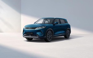 Nhà sản xuất xe điện top đầu thế giới vừa ra mắt mẫu phiên bản PHEV của mẫu EV đang bán tại Việt Nam