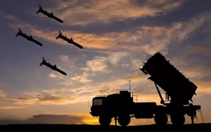 Ukraine thông báo nhận hai 'lá chắn thép' Patriot từ Đức