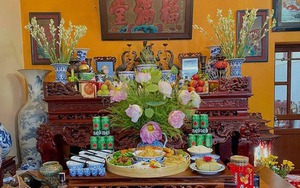 5 loại hoa tuyệt đối không cắm trên bàn thờ: "Động" phong thủy, mất lộc tổ tiên