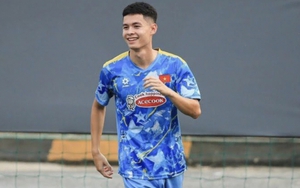 HLV Kim Sang-sik loại cầu thủ Việt kiều khỏi U22 Việt Nam trước SEA Games 33