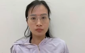 TPHCM: Tạm giữ người nhặt được thẻ tín dụng rồi lấy đi mua điện thoại