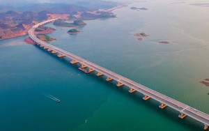 Công trình vượt biển 800 tỷ của Việt Nam: Thi công thần tốc, khởi công và hợp long trong cùng một năm