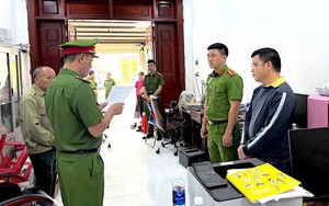 Khám xét 2 công ty, khởi tố Giám đốc về hành vi làm giả con dấu