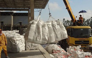 Hàng trăm nghìn tấn hàng của Việt Nam ồ ạt tràn sang Lào với giá đắt đỏ: Thuế xuất khẩu 5%, nước ta là ông trùm khu vực ASEAN