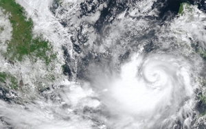 Bão số 13 tăng cấp, cảnh báo rủi ro thiên tai rất lớn