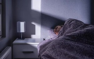 Bệnh tim, đột quỵ thường "rình rập" những người có thói quen ngủ kiểu này: Nếu mắc, phải thay đổi ngay!