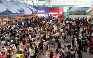 Hộ chiếu hai nước ASEAN vào nhóm mạnh nhất thế giới