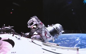 Tàu vũ trụ Trung Quốc bất ngờ gặp sự cố, 3 phi hành gia buộc phải tạm hoãn kế hoạch trở về Trái đất