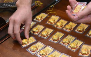 Một người dân ở Hà Nội mất 282 triệu đồng do mua phải vàng giả